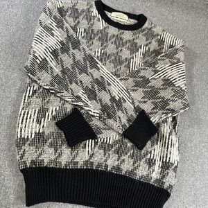 Vintage Club International Mens Pattern‎ Knit Sweater Size M Black Gray